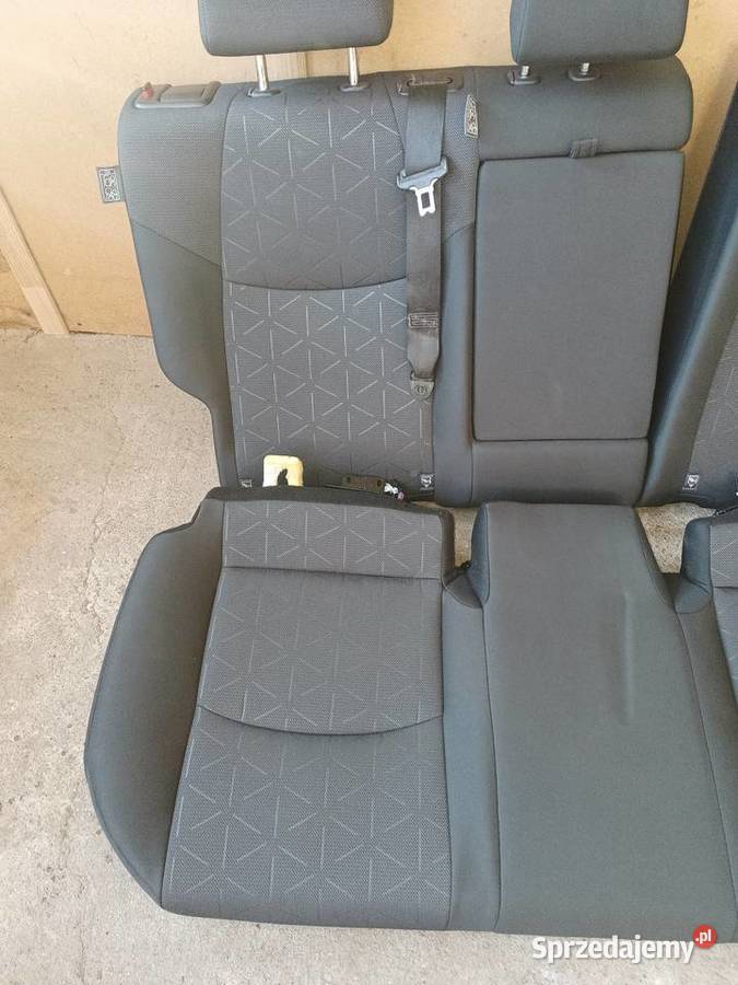 Komplet foteli do toyota RAV4 5 Szlachta