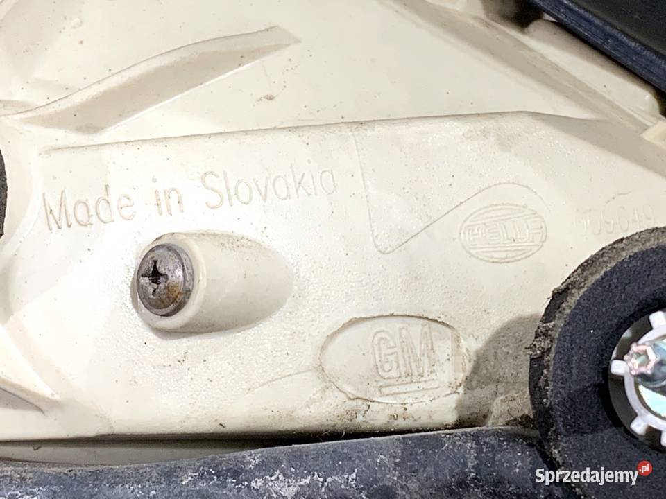 LAMPA PRAWY TYŁ OPEL INSIGNIA A Hatchback 0817 Motoryzacja podkarpackie
