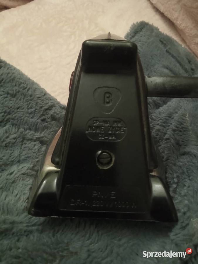 Żelazko z czasów PRLu Mysłowice