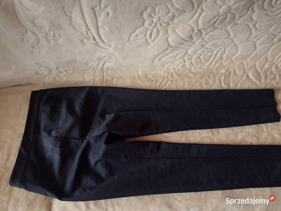 40L ZARA Granatowe spodnie biznesowe z Madrytu sprzedam