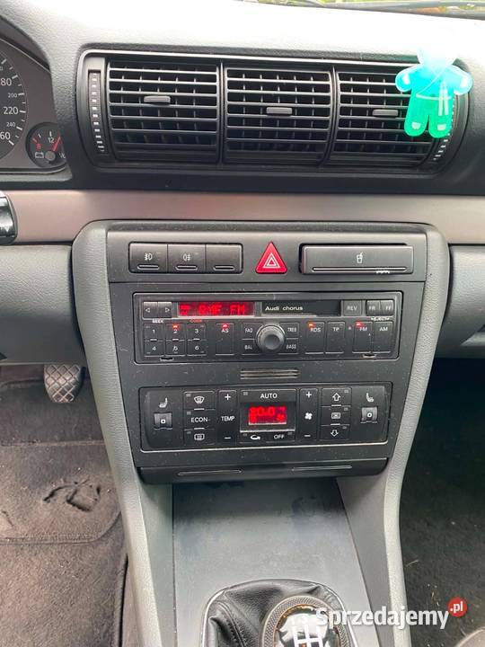 Audi A4 radio