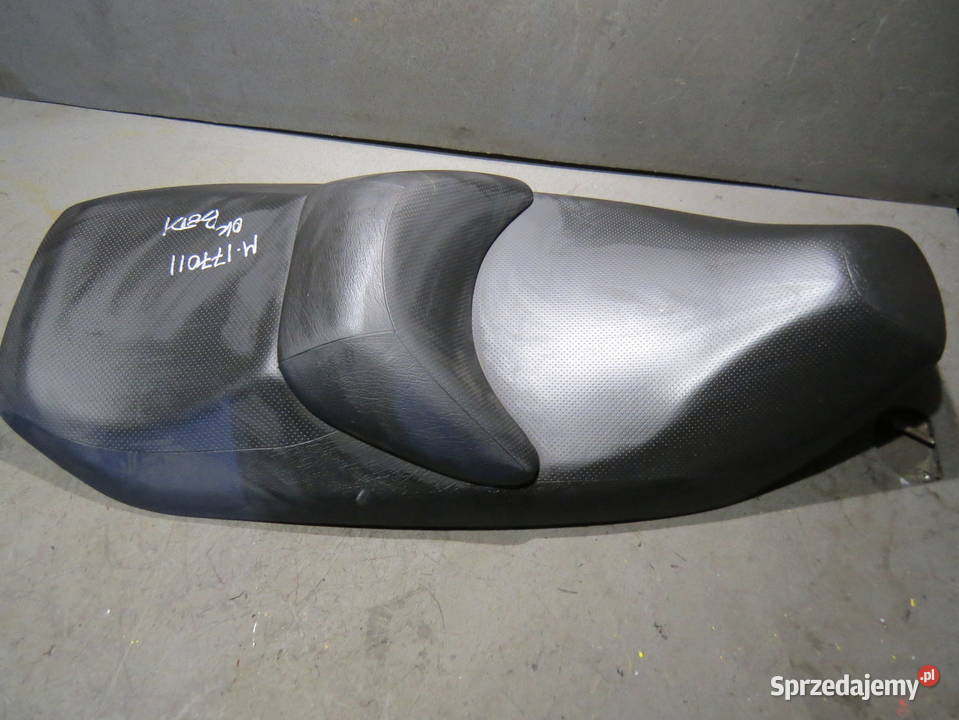 SUZUKI BURGMAN 400 250 N400 K7 10 KANAPA Kielce