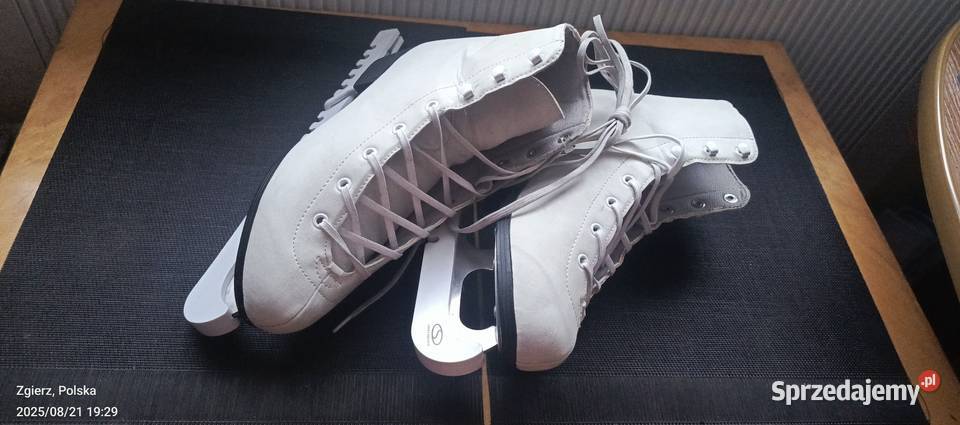 sprzedam łyżwy figurowe damskie 40 Zgierz