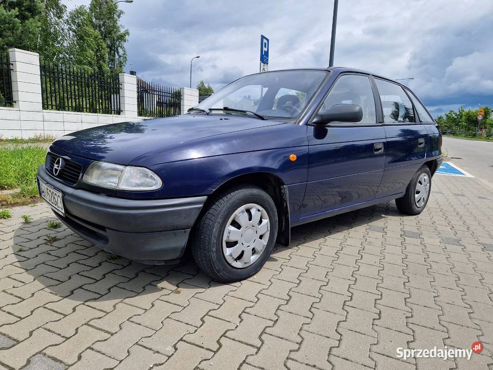 Opel Astra 14 benzyna 1999r bez korozjidługie Astra Siedlce