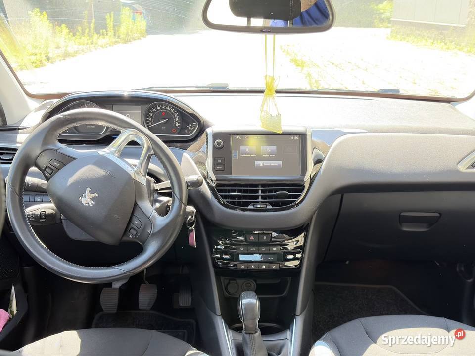 Sliczny Peugeot 208 Wym kom 106 przeb Stan biały śląskie sprzedam