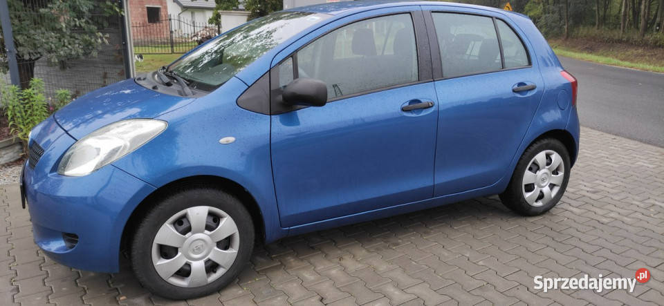 Toyota Yaris 13 l benz 5drzwi II 20052011 lakier metallic