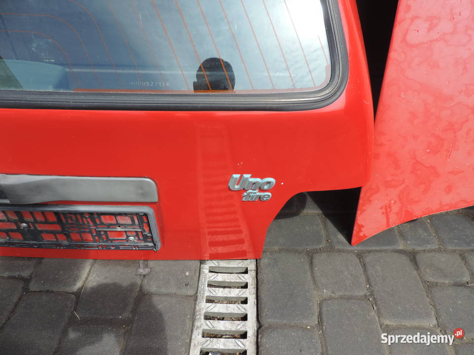 FIAT UNO KLAPA TYŁ TYLNA KOMPLETNA 112A osobowe Nowy Sącz sprzedam