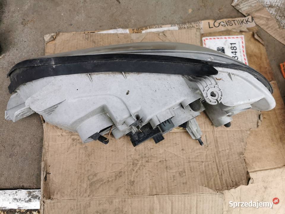 kia Carnival 2 II LAMPA PRZÓD PRAWA lampy przednie wielkopolskie Międzychód sprzedam