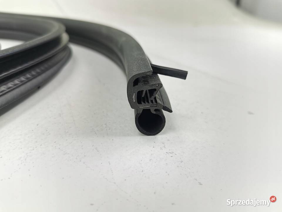 USZCZELKA DRZWI TYŁ FORD C 2007 1347431