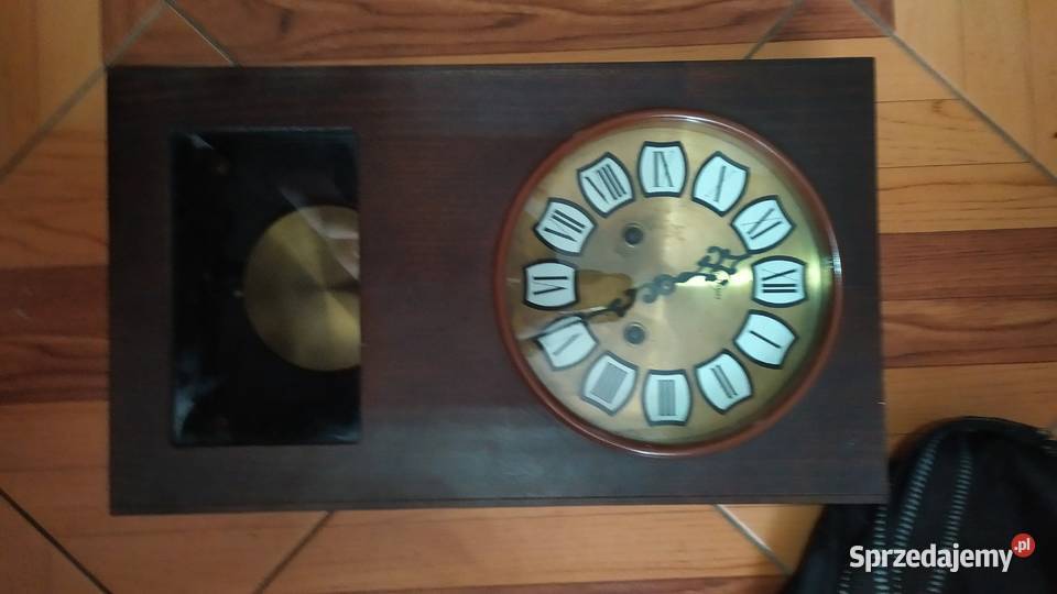 Stary zegar Gołowierzchy