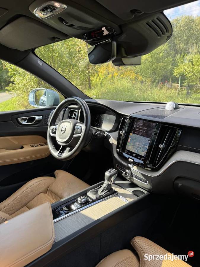 olvo XC60 T5 AWD Inscription 254 2017 Panorama radio