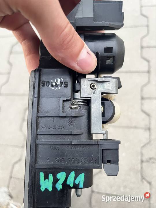 Mikrostyk tylnej klapy Mercedes w211 sedan Rok produkcji 2005 Racibórz