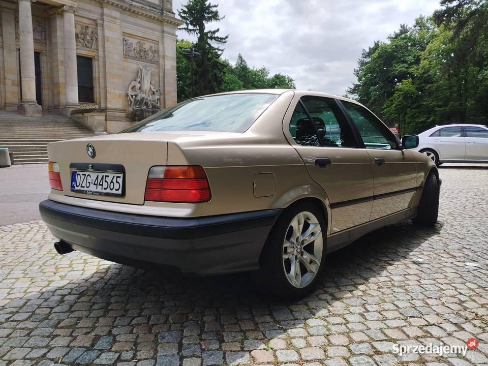 BMW 320i E36 Rok produkcji 1992 dolnośląskie Czerwona Woda