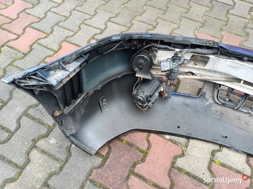 AUDI A8 D2 ZDERZAK PRZOD PRZEDNI PDC osobowe Przemęt sprzedam