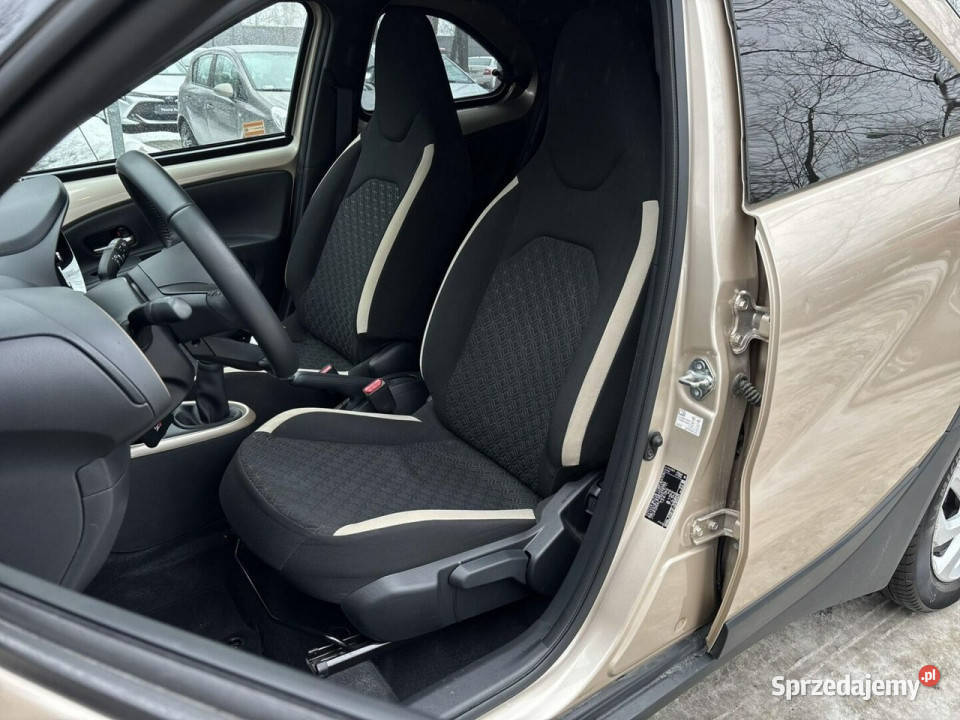 Toyota Aygo X 10 VVTi 72 STYLE salon Polska bluetooth