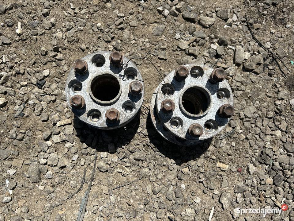 Dystanse 300mm 3 z śrubami 5x130 Vw Touareg Audi Bodzentyn