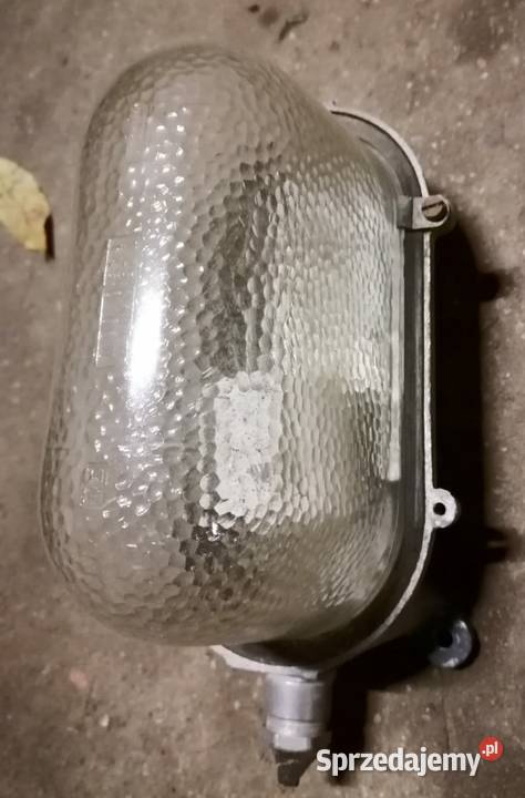 Lampa z czasów PRL Nosibądy