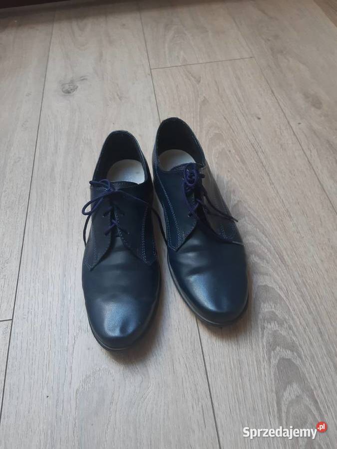 Buty do garnituru 35 chłopiec