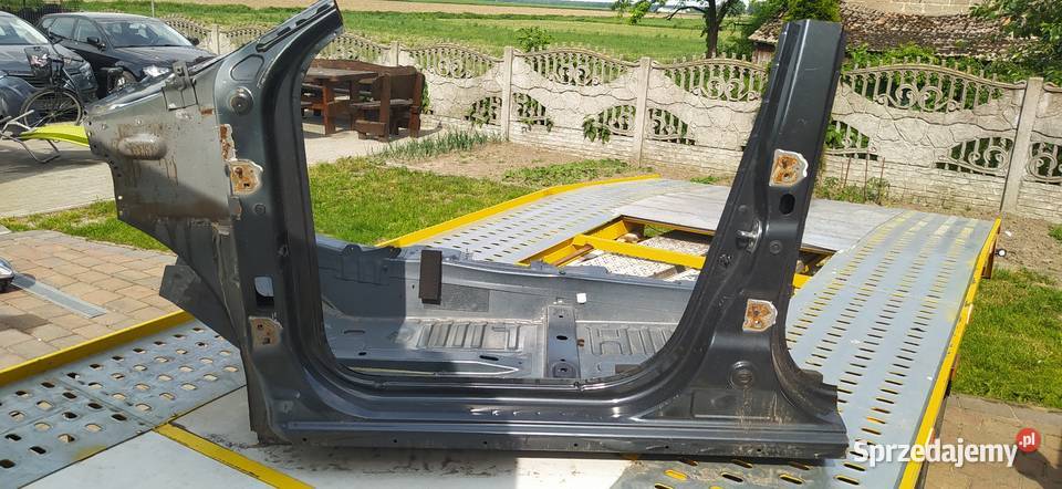 Dacia sandero zderzak bok karoseri próg słupki Krotoszyn