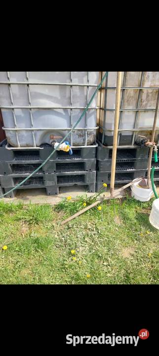 Palety plastikowe 110x110 podkład pod mauzer
