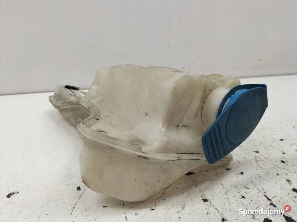 ZBIORNICZEK SPRYSKIWACZY 5Q0955449AF 5Q0955453AK osobowe świętokrzyskie