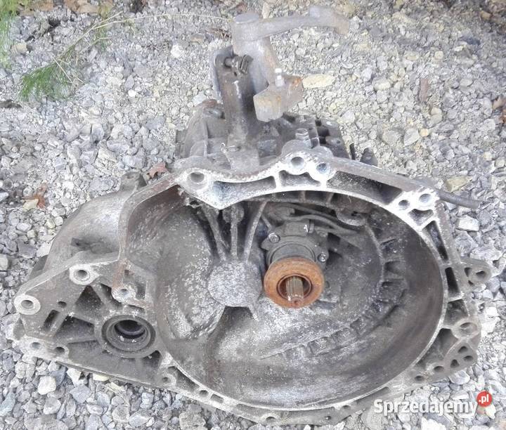 OPEL MERIVA A CORSA SKRZYNIA BEGÓW 55355489 Układ napędowy Kiełczyna