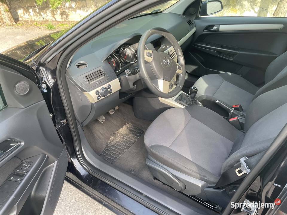 Opel astra h kombi 19 d nieuszkodzony Jędrzejów