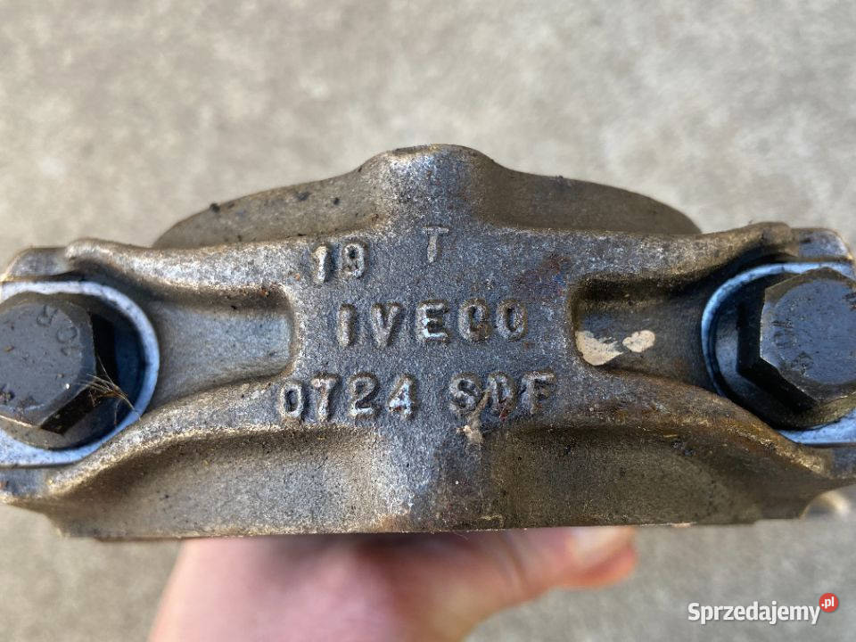 Korbowód Cursor 8 Iveco 0723 0724 SDF20