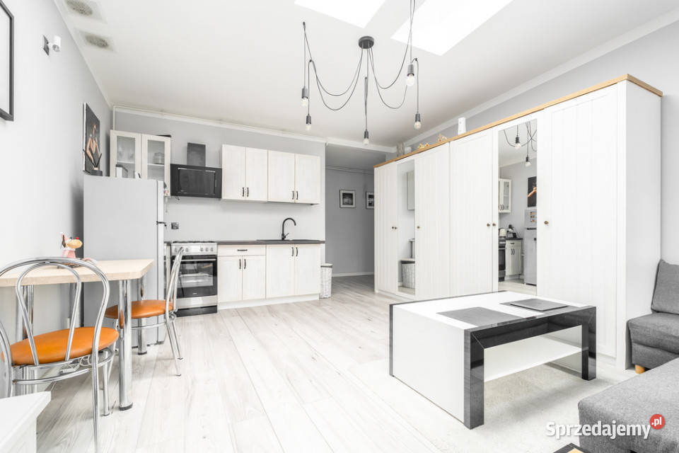 Słoneczna kawalerka 305m2 Jasnych Błoniach