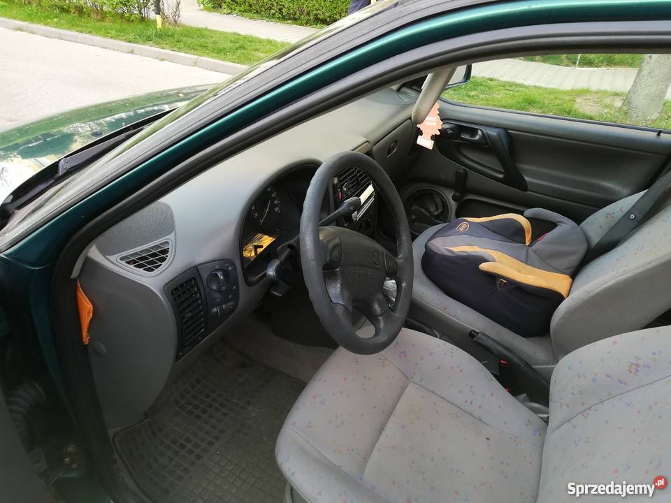 Sprzedam VW Polo 1997 benzyna 10 200000km Piotrków Trybunalski sprzedam