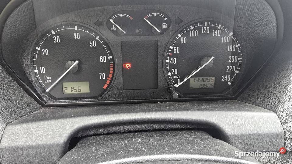 Środa Fabia 14 benzyna 144 tysiące przebiegu