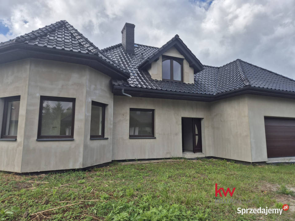 Dom wolnostojący Wyry 2352m2