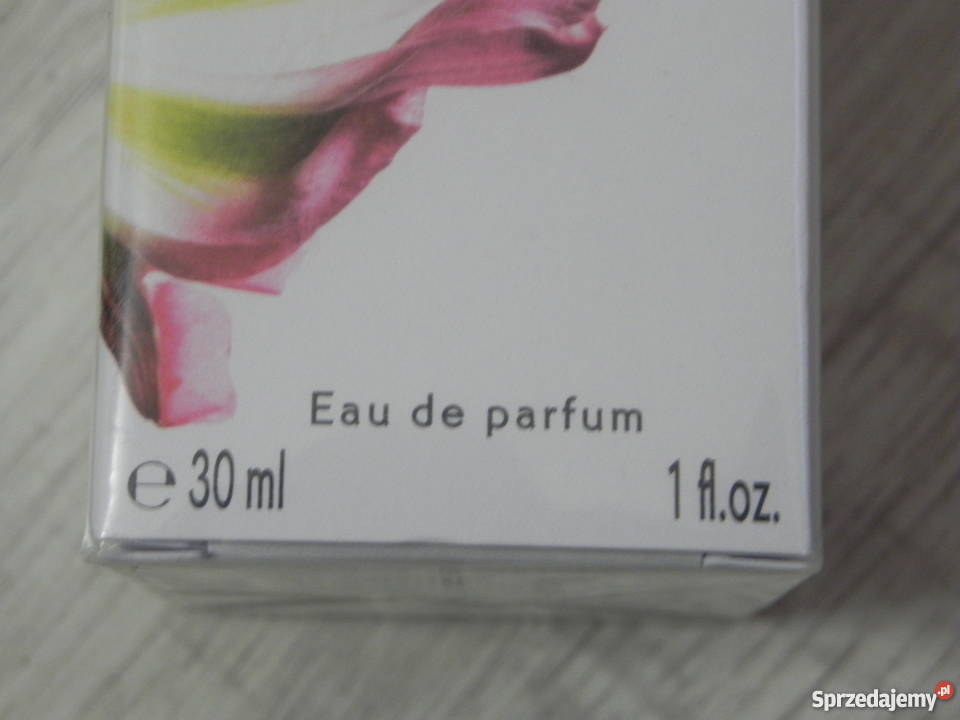 Sprzedam wodę perfumowaną Moment de Bonheur 30ml