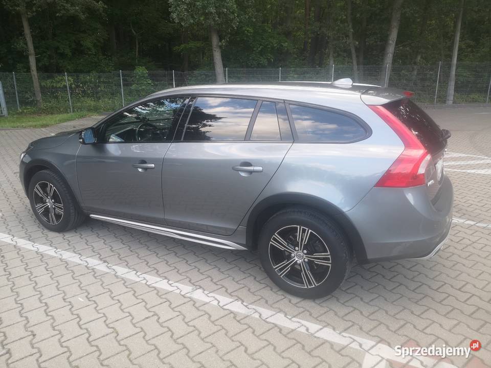 Volvo V60 I Cross Country 2018r 20D D3 Automat Sieradz