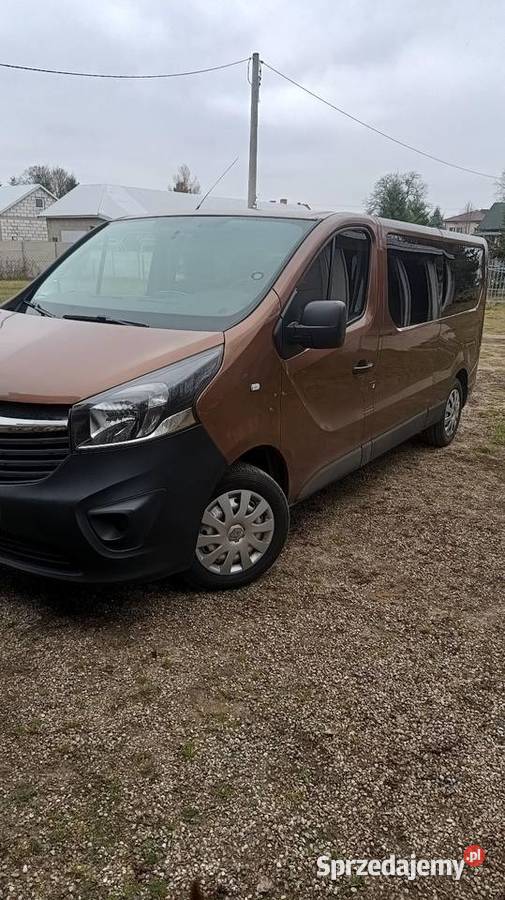 Opel Vivaro 9 osobowy 116KM Ojrzeń sprzedam