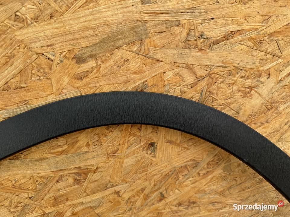 Listwa błotnika przód prawa rh Mercedesbenz gla Sieraków