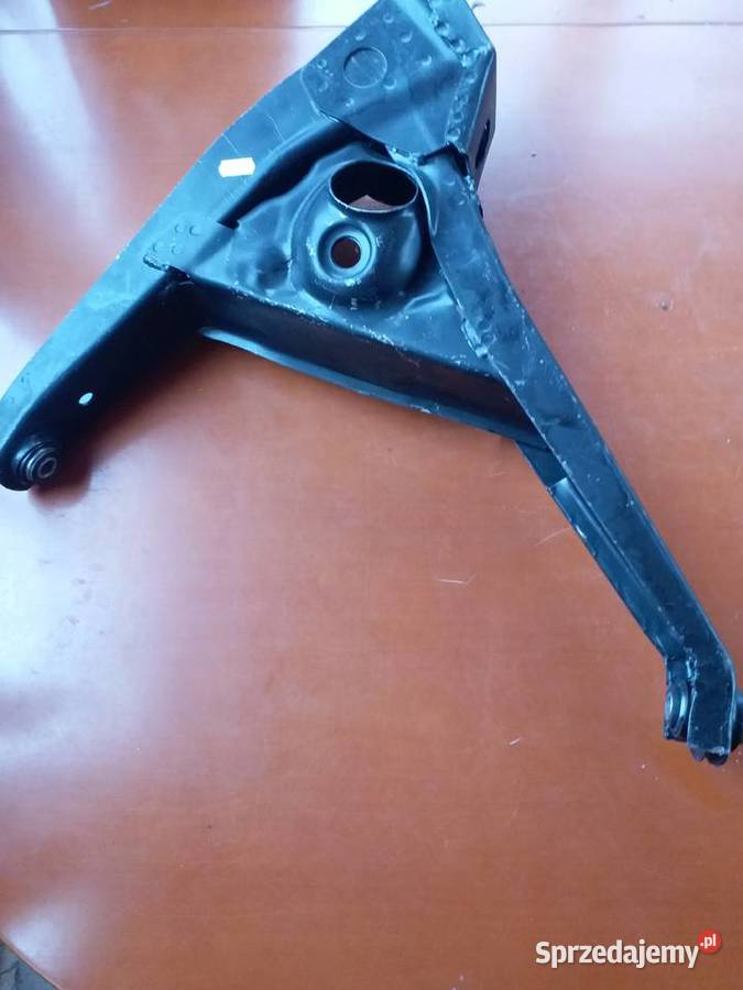 Fiat 126pZ epokiFabrycznie nowy wahacz tył do Zawieszenie i amortyzacja Barlinek sprzedam
