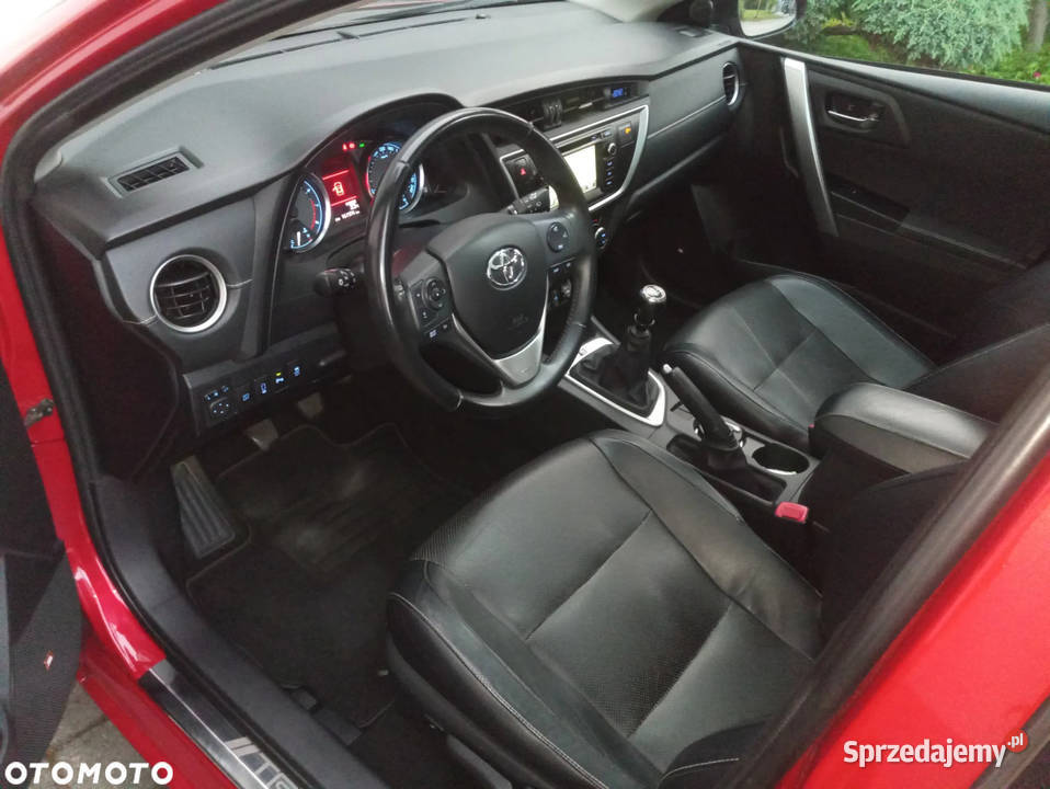 Toyota Auris II Sport Touring 16 Valvematic benzyna śląskie Pawłowice