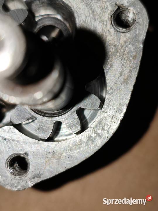 Pompa oleju Dniepr MT K650 Leszno