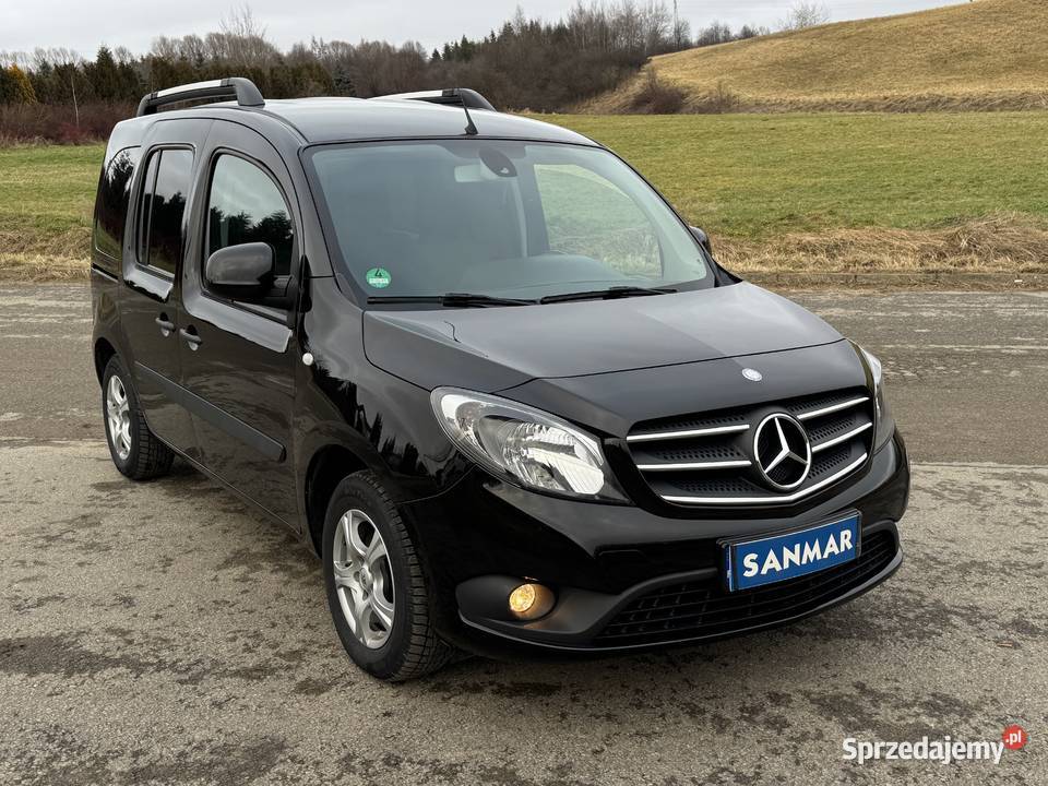 12i114 Tourer Gwarancja 5osobowy Mały przebieg podkarpackie sprzedam