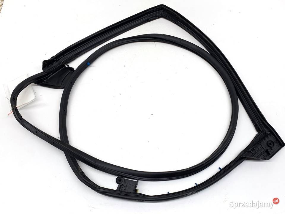 USZCZELKA DRZWI TYŁ PRAWA WEWNĘTRZNA LEXUS LBX