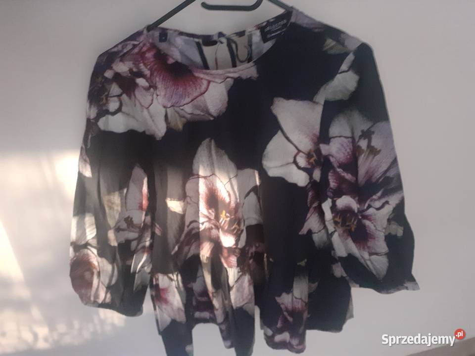 bluzka z baskinką w kwiaty M Gdańsk