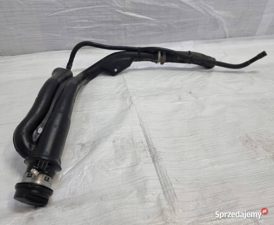 Wlew paliwa benzyna OPEL CORSA D 12 13214077