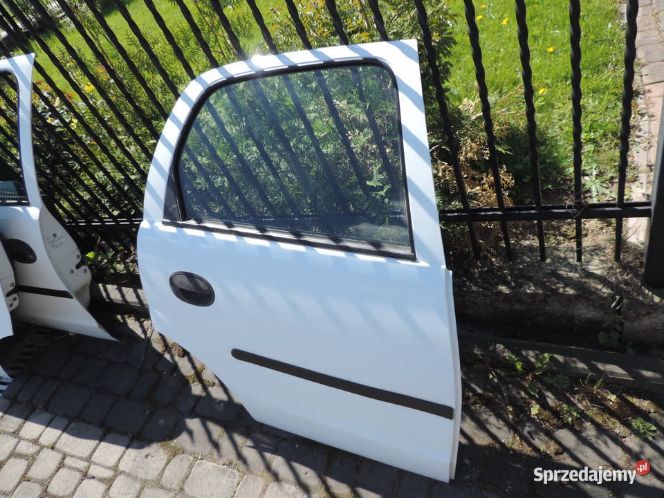 DRZWI PRAWY TYŁ OPEL CORSA C 5D Nowy Sącz