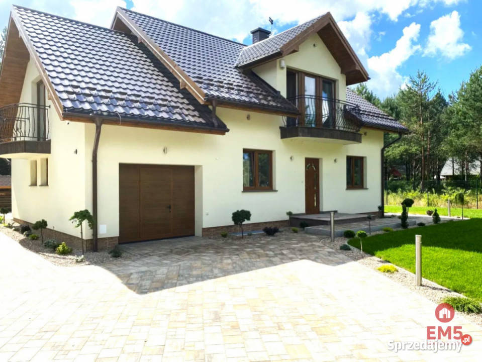 sprzedaży domu wolnostojącego Sucha Rzeczka 214m2