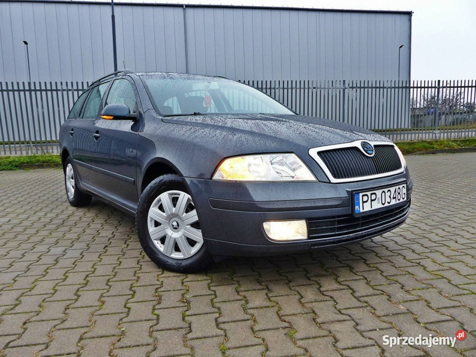 koda Octavia 19 światła przeciwmgielne Piła sprzedam