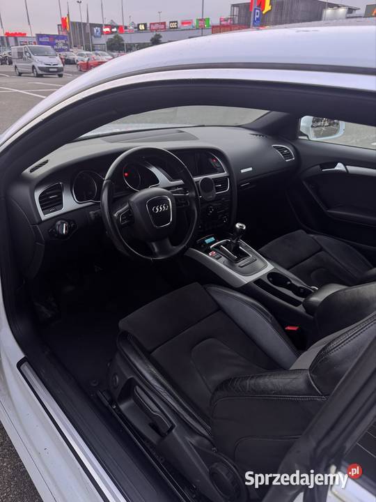 Audi A5 20 TFSI 211 2010 r manualna skrzynia A5 Zabrze