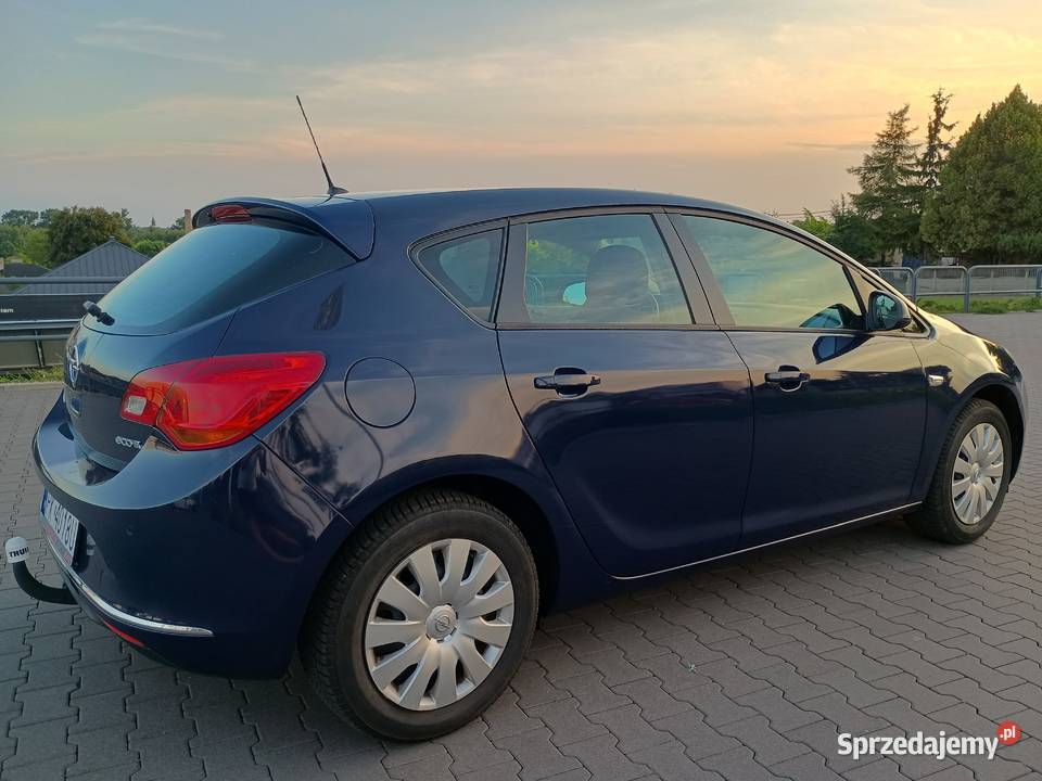 Opel Astra J 5drzwi z 201314r 14i benzyna 62000 100KM Kalisz sprzedam