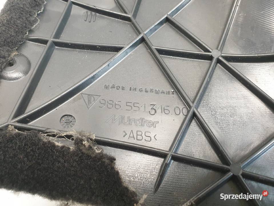 Porsche Boxster 986 OSŁONA TYLNEGO SŁUPKA prawa osobowe Janów