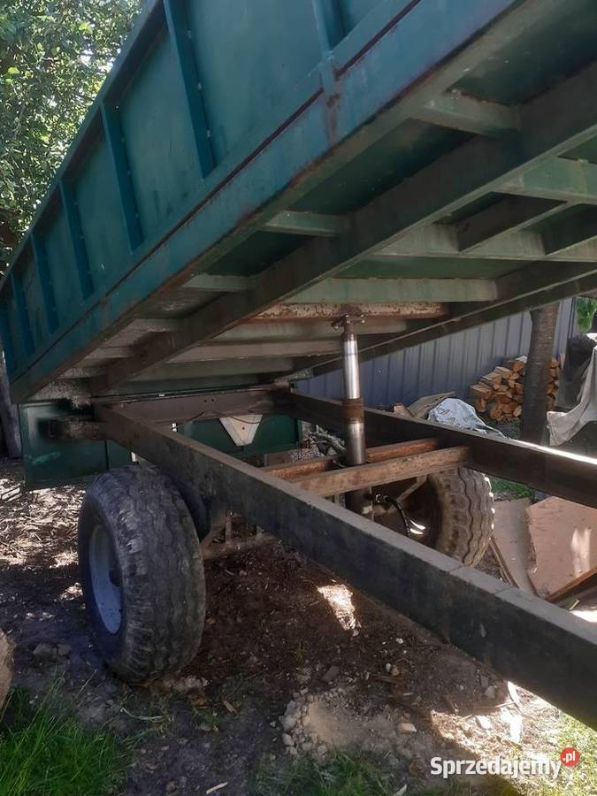 Przyczepa iedno osiowa wywrotka lubelskie Gruszka Duża